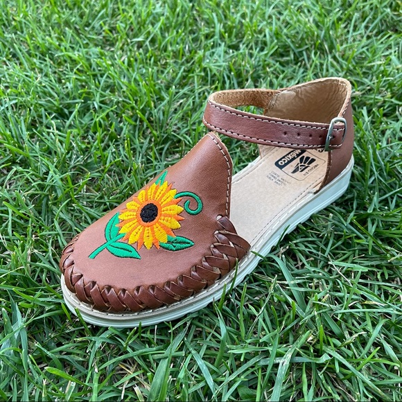 Women’s authentic Mexican Leather sunflower sandal - Picture 5 of 5